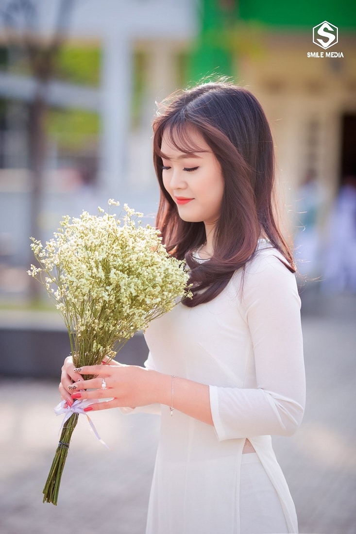 Gia-chup-anh-ky-yeu-dai-hoc