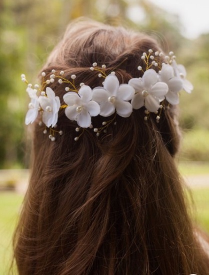 vong-hoa-doi-dau-don-sac