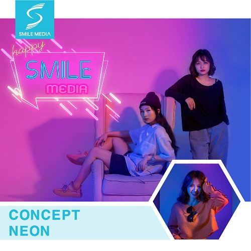 Smile-Media-Concept-Neon