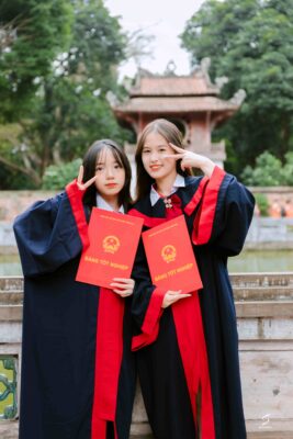 phụ kiện chụp kỷ yếu