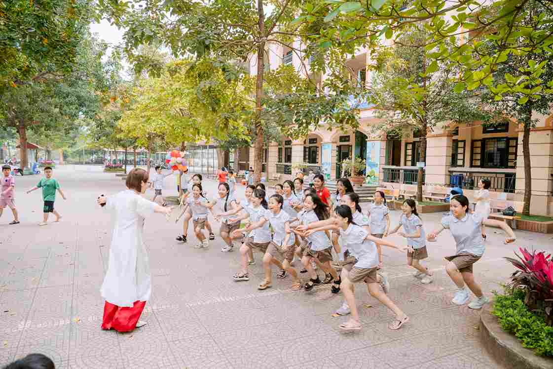 Chụp ảnh kỷ yếu cho học sinh tiểu học